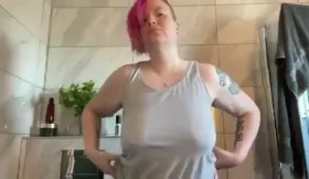 My first gif and first post in TittyDrop, am I welcome here? ^^