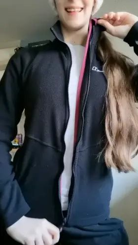 Lil titties don’t need bras!