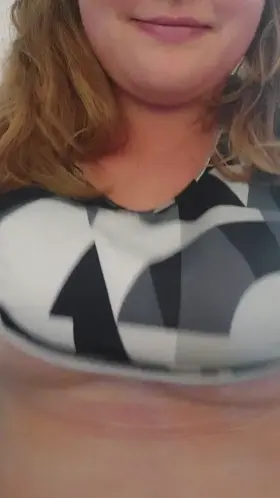 All natural titties 😊