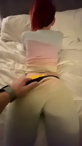 I want to play with that girl. Does anyone know the name of the girl?