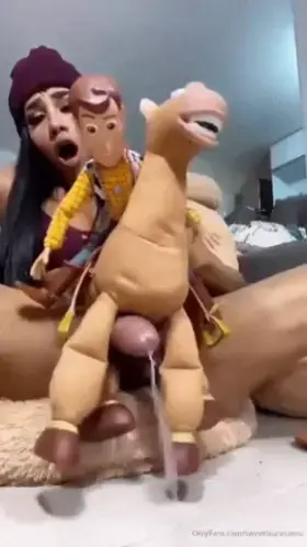 Wow, didn't know Woody was such a charmer! (Laura Saenz)