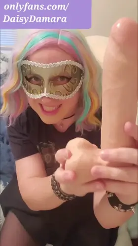 I get so hard from sucking big dicks 🥵