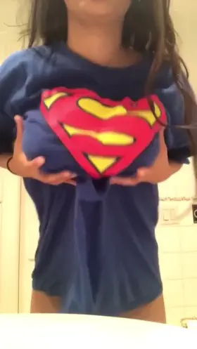 Get it her free album in the comments before it gets taken down