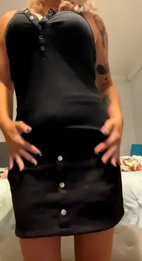 Getting dirty while my husband isn't at home 🤭