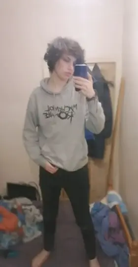 You like this strip 😳😳😳😳