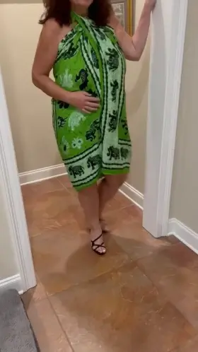 Like my new sarong?!!!