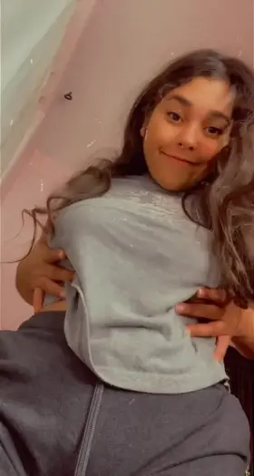 Wondering how many of you would actually give me my first creampie?