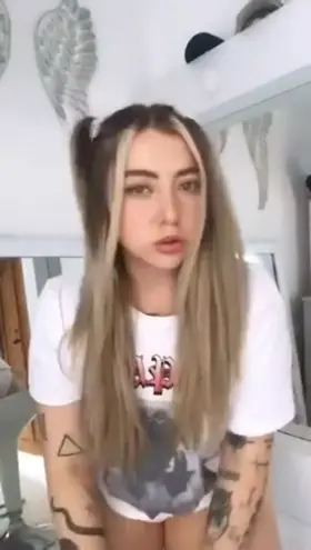 👉While you're down there...😼🥵