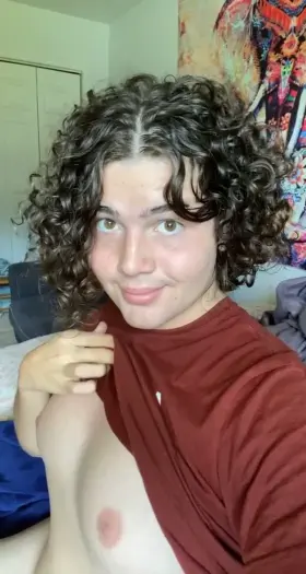 I’m having such a good curly hair day! ❤️