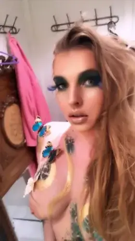 My first post here🧝‍♀️ Please, be nice 🥺 [oc]