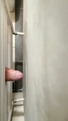 Remember when i've fucked a radiator with my uncut cock? I dit it again