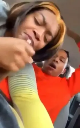 U/kingthemoney8800 fanned out on my dicc like this👇 now he telling me he's finna tell all the OF girls about me you straight weirdo