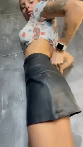 do you want to climb up my skirt?) 22F