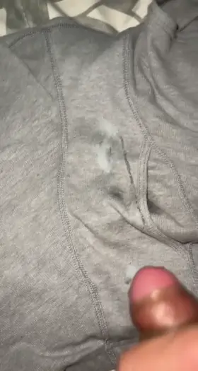 Horny. Who can I tribute? 😈