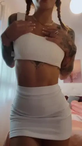 Small attractive boobs reveal