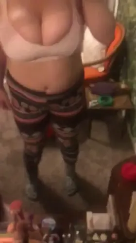 Just bouncing around because why tf not??😛 (OC)