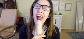 Love showing off and teasing when I'm horny! BUT DO MY OFFER FIRST !!! 👻: xairah_j