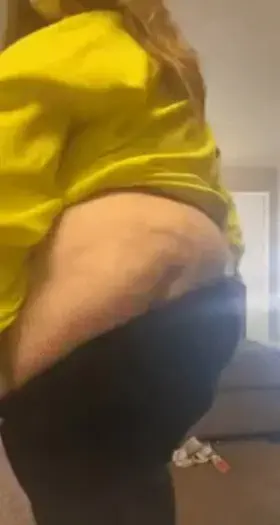 Why have an ass this big if you can’t shake it? Bbw 😍😈 Onky 4.20 to cum whenever you want! ‼️Free sexting‼️ ⭐️Kink and fetish friendly⭐️ daily uploads and surprises in your DMs! Link below ⬇️