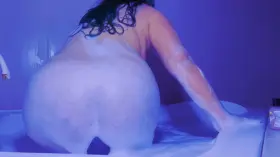 Booty Bubble Bath xx electraminx 🧼💦
