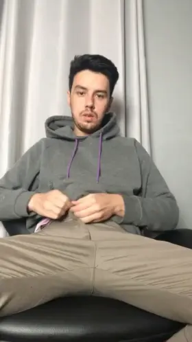 What would you do if you were visiting my house and i showed you my dick?