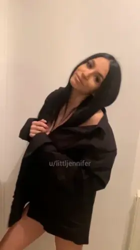 Cba for a better caption i just want someone to play with my body