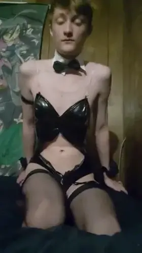 just got new bunnysuit 😋