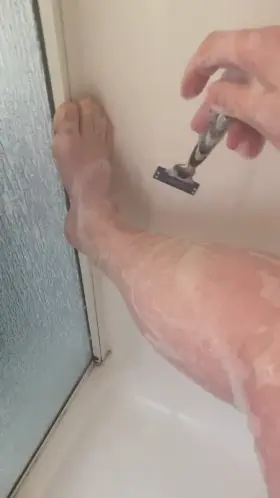 Just a slut shaving her legs