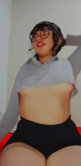 do you like my mole?🍒😋