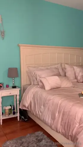 🔥Woman with big and delicious tits🍈LINK IN COMMENTS⬇️