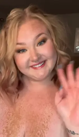 Titty Tuesday is my day 😘