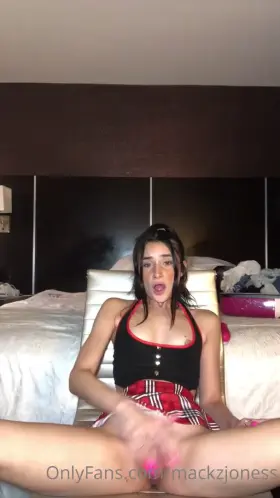 🔥 NEW🔥 Mackzjoness School Uniform Masturbation Vid