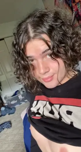 Do I have a fuckable face? 😌