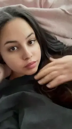 Cute face + big fits = 😍