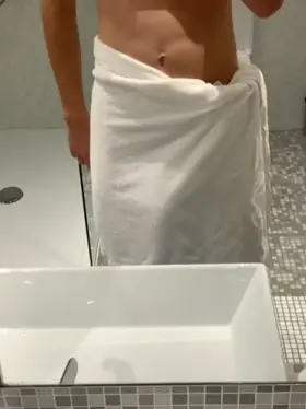 Old account got deleted wanna cheer me up 😩