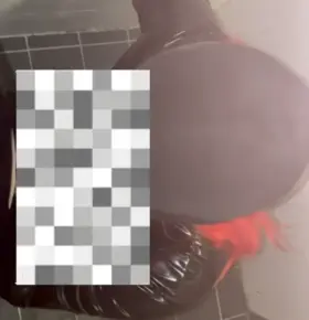 how do you like watching me suck his dick 😈😊⏫ [video]