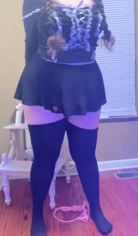 where are the jiggly ass lovers?