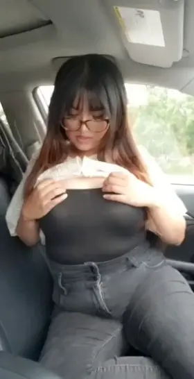 It's my cake day! Who wants their cock inbetween my tits? 🍒