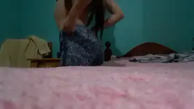 somebody ask me to strech it with both hands haha