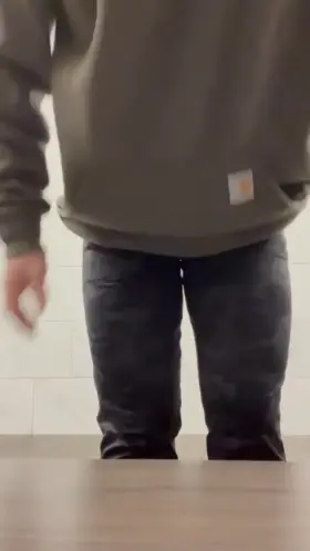 Lifting w/o pants would me a lot more fun, don’t you think?