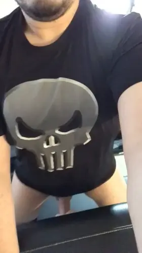 Wish this was a smooth boi with a tiny waist