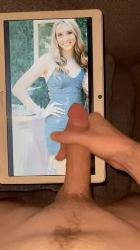 love jerk and cum tributing tight petite small body super cute girls can be nude or non nude!! hit me up for some. dont get mad if i say no/dont think she hot! look at other posts to see what i like (pretty easy to tell) open to any pics as long as CUTE!!!!