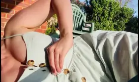 I hope you don’t mind if use the shared garden to start on my tan? I hate lines 🙊