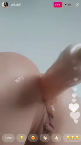 LIVE IG Not to brag but she can suck dick better than your favorite pornstar