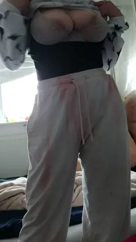 Only 6.99$ ✖🔥800+ nudes and videos with daily new content🔥extra surprises in ur inbox🤭instant reward when u subscribe 😏uncensored posts🔥 mostly solo content posted 👅 DREAMY body, big boobs and a round ass 🤭i answer all DM's🍑👅doing custom vids with face😍check out, link on my profile (21)