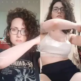 MikeyyRoses9 TikTok vs Reddit