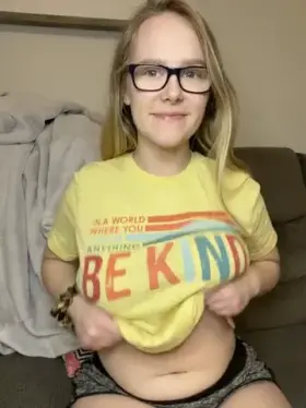 BE KIND and drop your titties [OC]