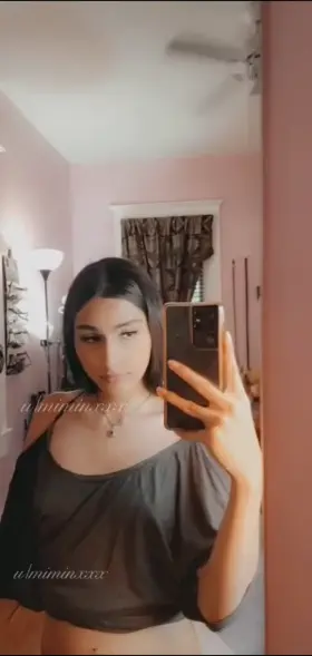 Should I top or bottom ? (つω`｡)♡