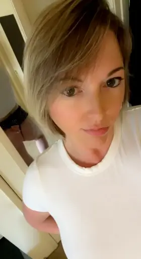 Press me in the wall and kiss me, check my profile to see more 😇