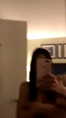 Mom keeps sending me snaps (51)