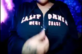 How do my boobs look in my Cali jacket?🥰😘 (OC)(F22)